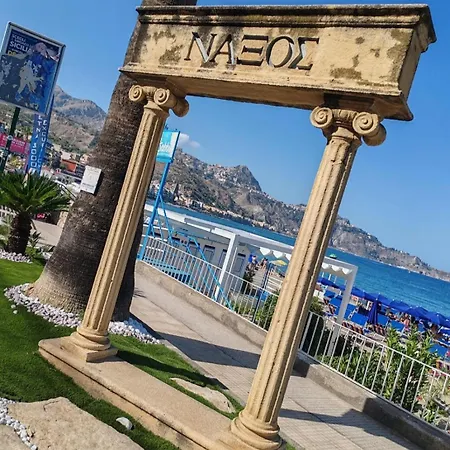 Janeta Panoramic Loft Apartamento Giardini Naxos